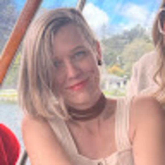 Meet your Posher, Christianna - Picture 1 of 1